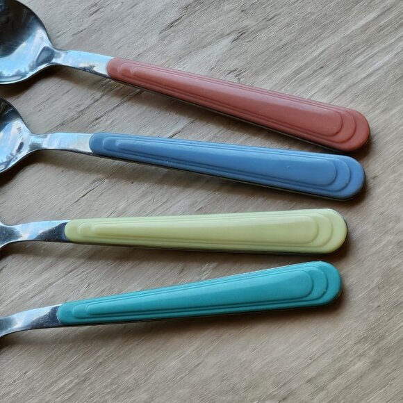 Gibson Art Deco Color Soup Spoons 7.5" blue yellow green pink plastic handle (4) - Picture 4 of 8